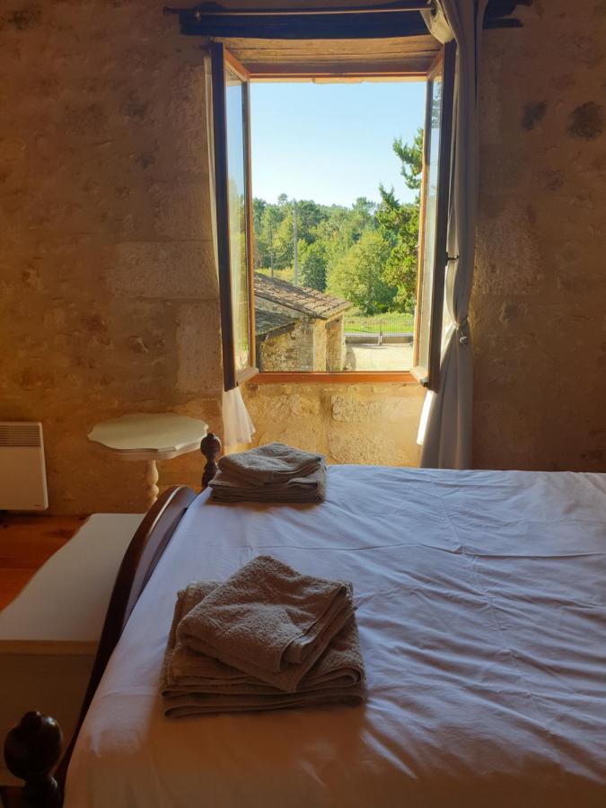 Chez Louis Gites Фюмель Экстерьер фото