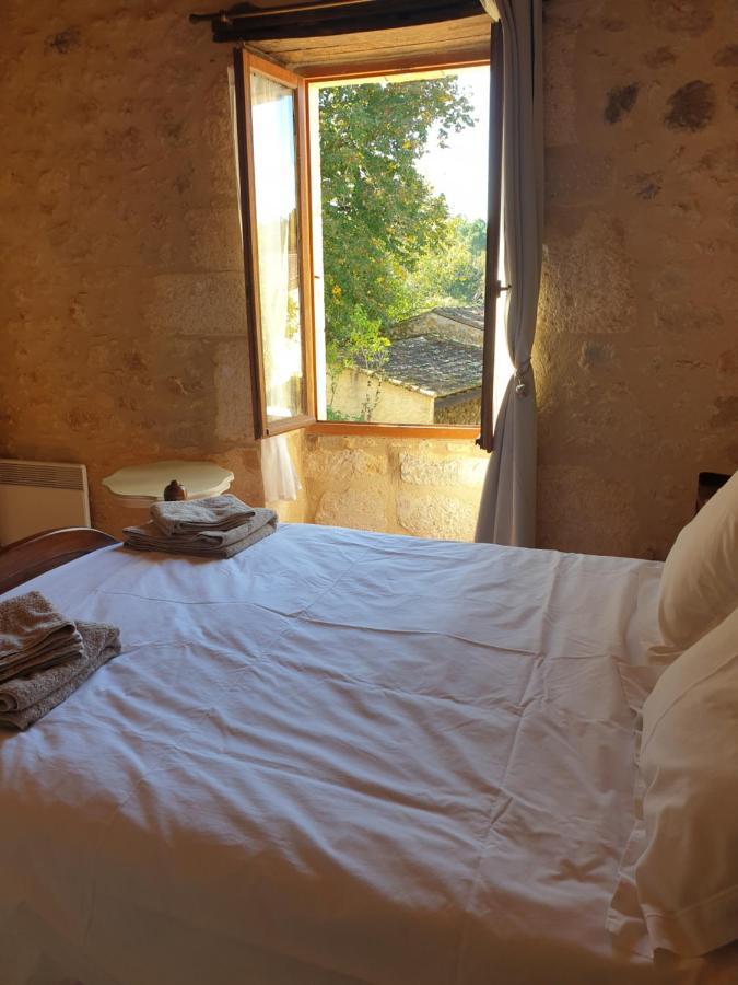 Chez Louis Gites Фюмель Экстерьер фото
